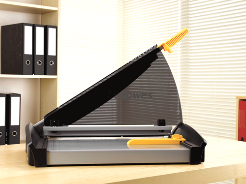 Plasma A3 Guillotine__Autoclamp open.png
